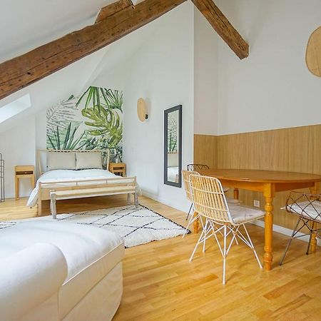 Beautiful Bright Apartment Near The Marais Париж Экстерьер фото