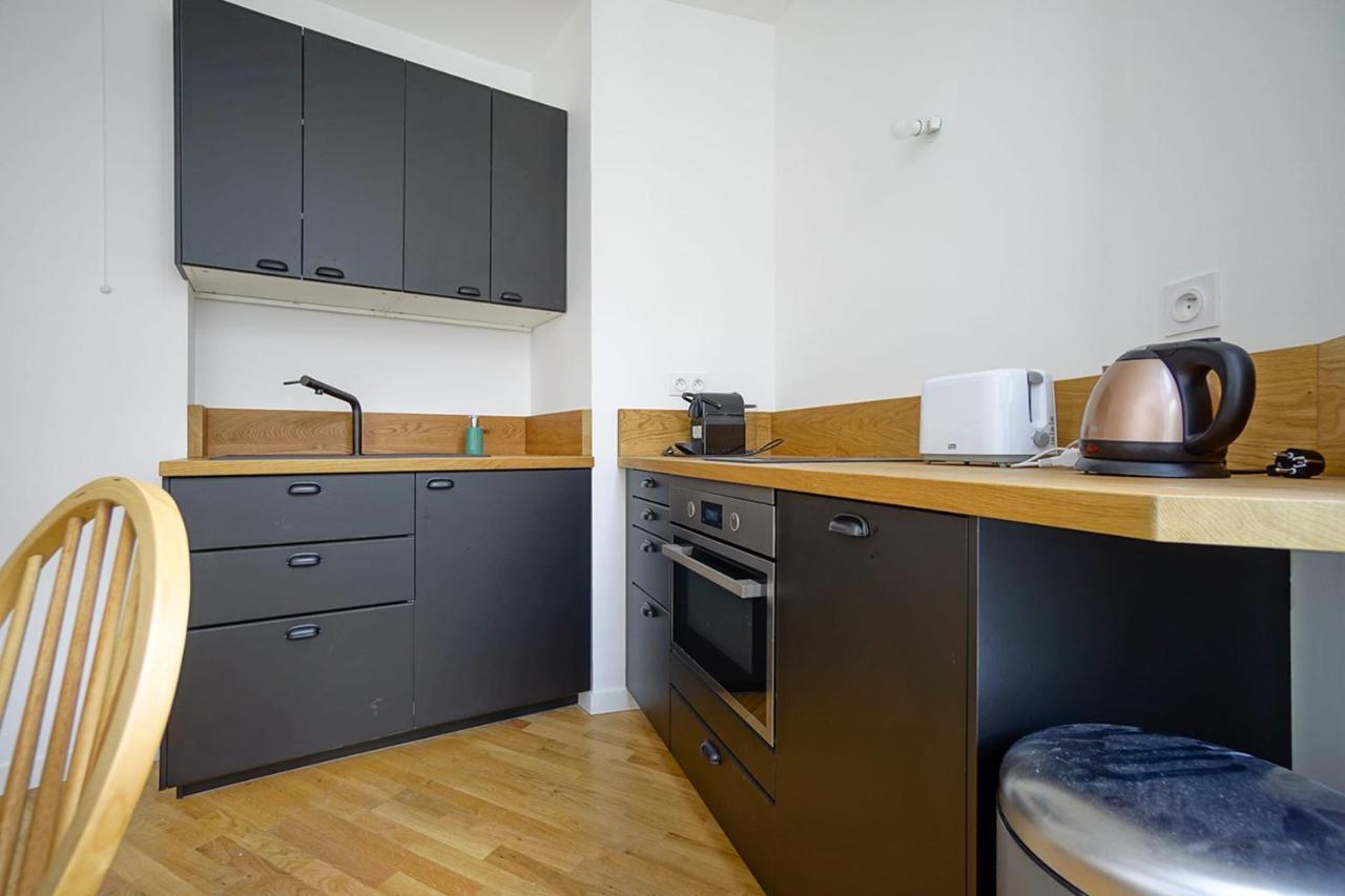 Beautiful Bright Apartment Near The Marais Париж Экстерьер фото