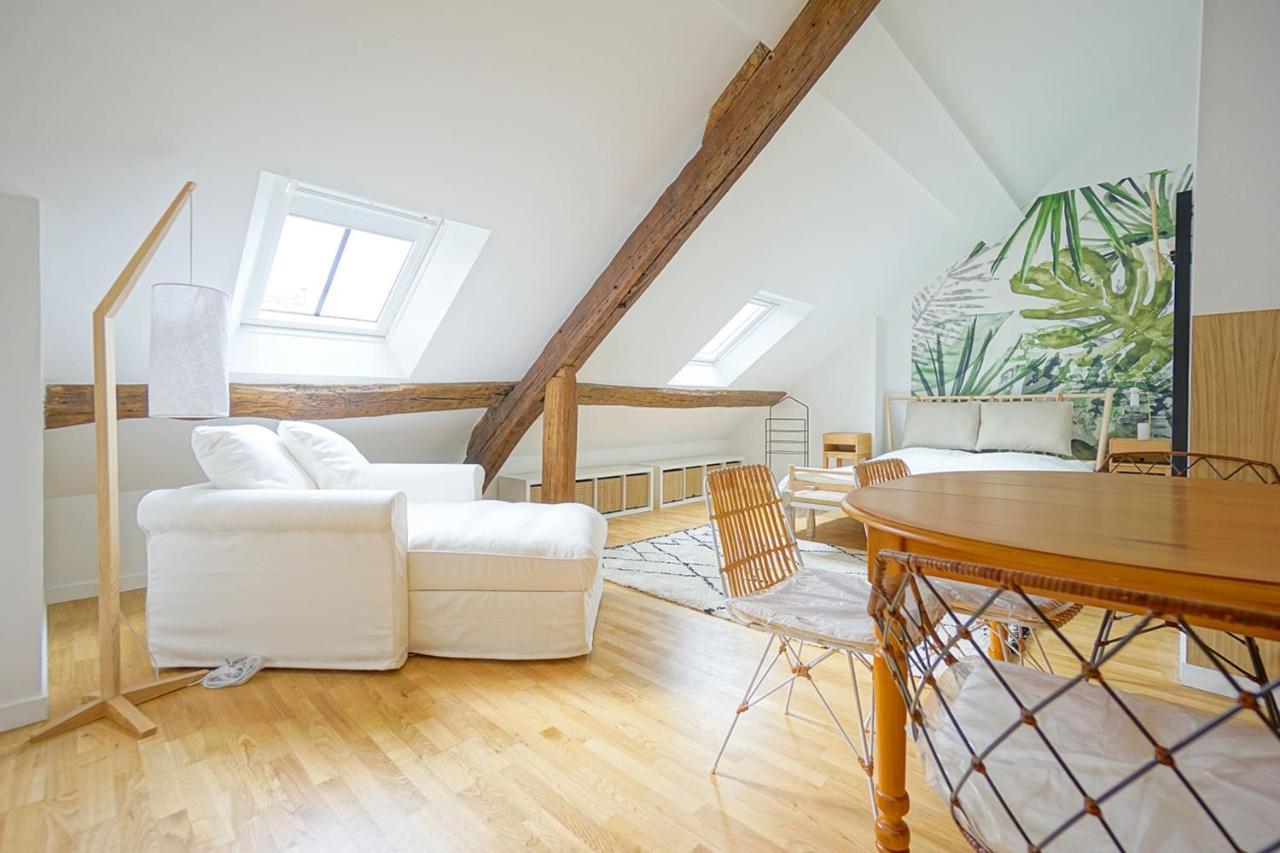 Beautiful Bright Apartment Near The Marais Париж Экстерьер фото